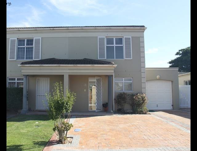 2 BEDROOM DUPLEX TO LET IN ROYAL ASCOT